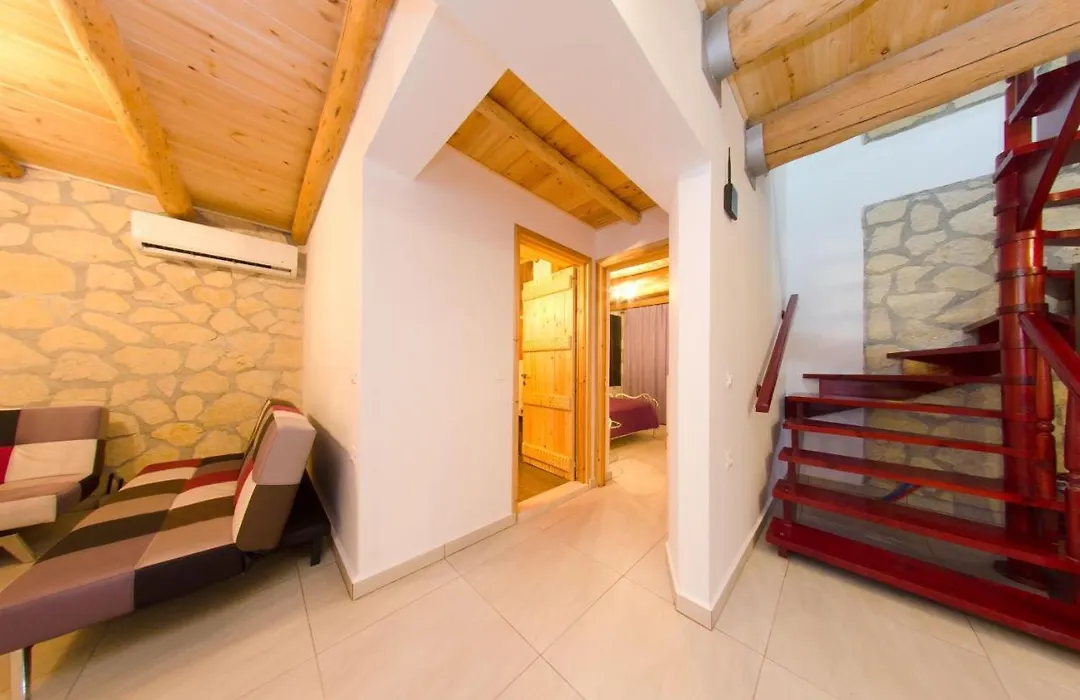 Villa Tireda-1